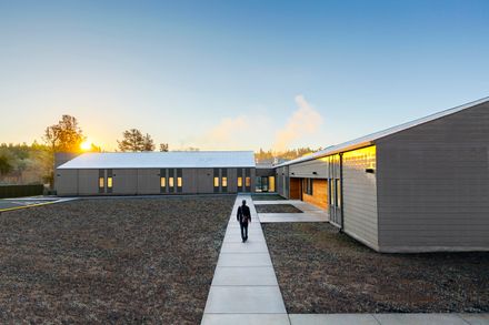 Lamprich Center