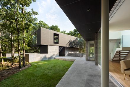 Split House By K/R