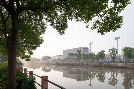 Shanghai Nanqiao Academy - Comprehensive Building and Riverside Landscape