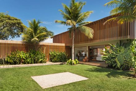 SA House