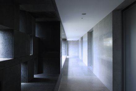 Sunlight Courtyard, Entrance Lobby of Aranya