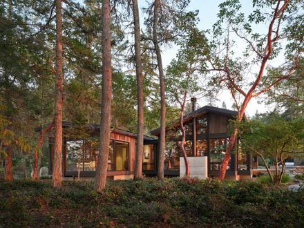 Crane Island Residence