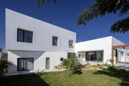Villa 144