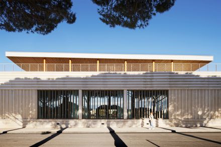 Event Hall L’Agora and Ernest Hemingway Media Library