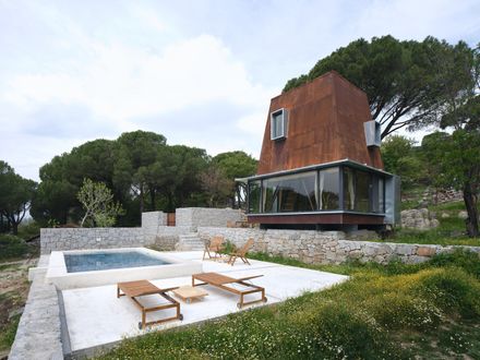 Cabin in Woods