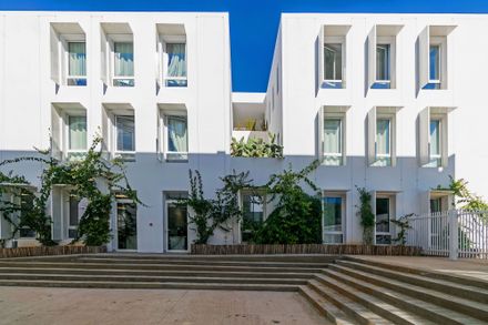 Descartes School