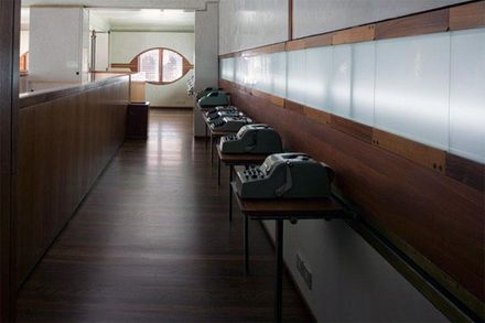 AD Classics: Olivetti Showroom