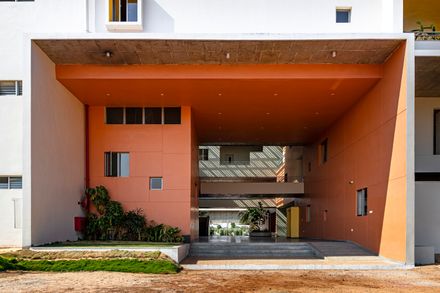 Rainbow International School