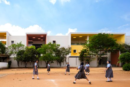Rainbow International School