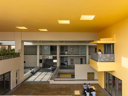 Rainbow International School
