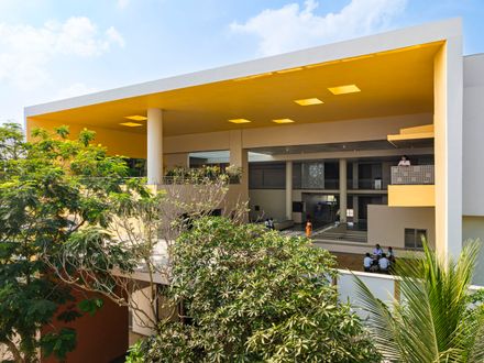 Rainbow International School