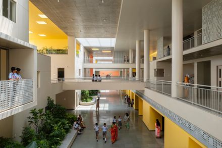 Rainbow International School