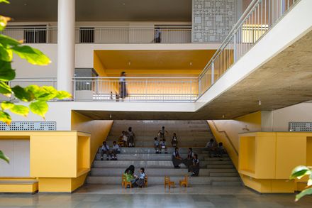 Rainbow International School