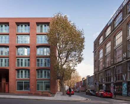 Fish Island Mix-Use Building University of Arts London