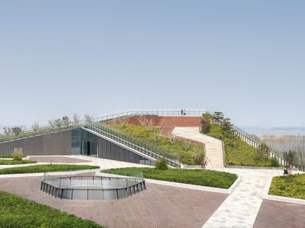 Yellow River National Museum Building and Park