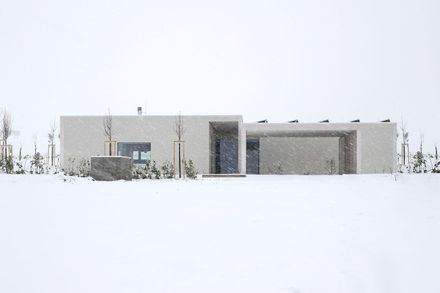 Rdom 2 House