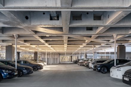 Mobilis Automotive Building