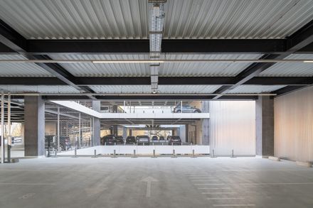 Mobilis Automotive Building