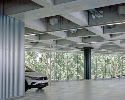 Mobilis Automotive Building