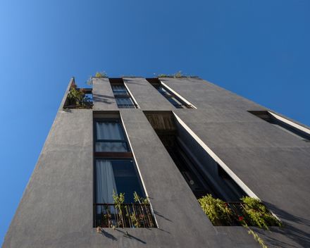 Dwelling the Absent: Residential Apartment for Maryam and Faraj Shiraz