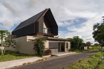 Soil and Sand Villa