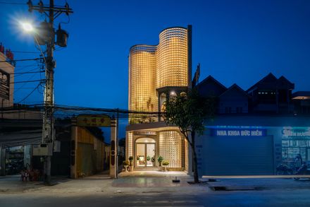 Crystal Pavilion House