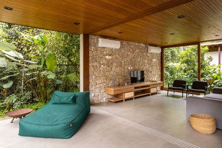 ISA Residence