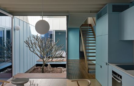 Blok Three Sisters House