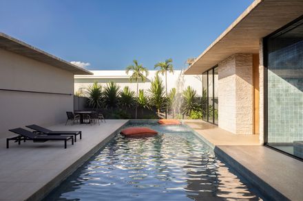 House G+B