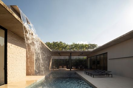 House G+B