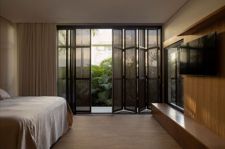 House G+B