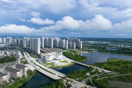 Yangjiang Cultural Center