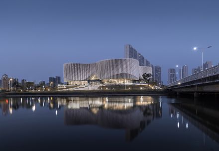Yangjiang Cultural Center