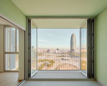 Glories Square 60 Social Housing Units / SV60 Arquitectos