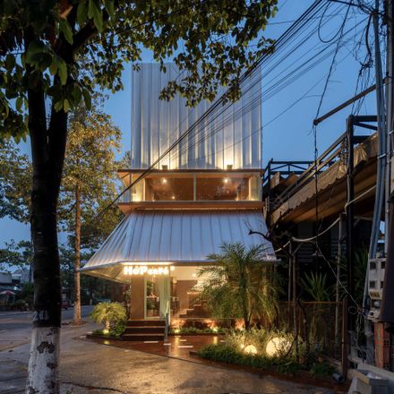 HỚP Cafe