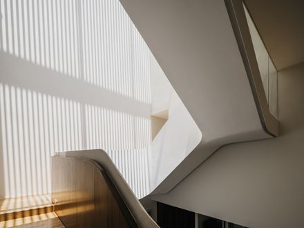 House of Dancing Light / Freight Architects