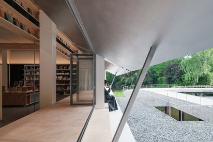 Xixi Goldmye Bookstore