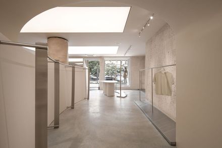 PAPAYA Brand Showroom