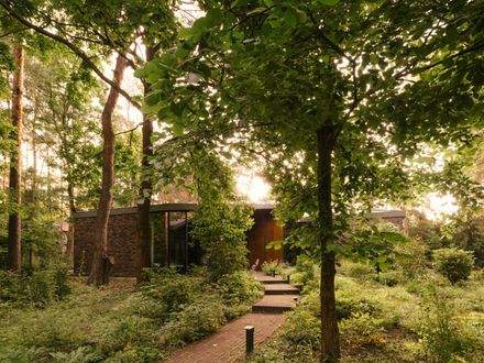 The Travelers’ House
