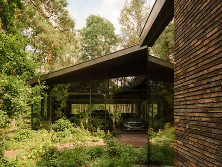 The Travelers’ House