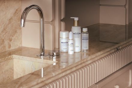 Living Beauty Retail Shop
