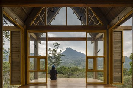 Lamarilla Reforestation House