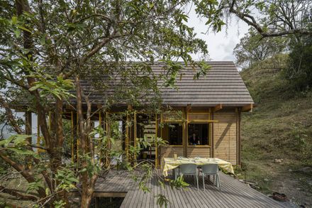 Lamarilla Reforestation House