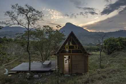 Lamarilla Reforestation House