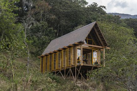 Lamarilla Reforestation House