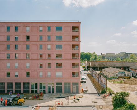 ES3 Collective Housing