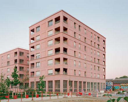 ES3 Collective Housing