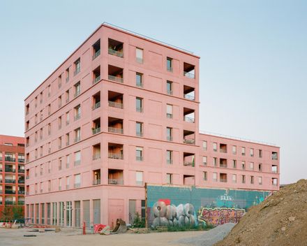 ES3 Collective Housing