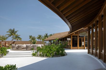 Centara Grand Lagoon Maldives