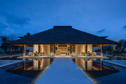 Centara Grand Lagoon Maldives